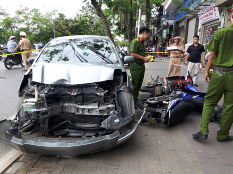 HIện trường vụ tai nạn