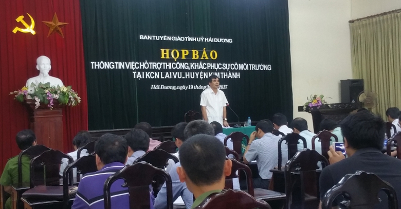 họp b&aacute;o