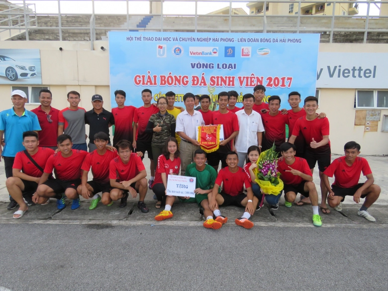 đội v&ocirc; địch