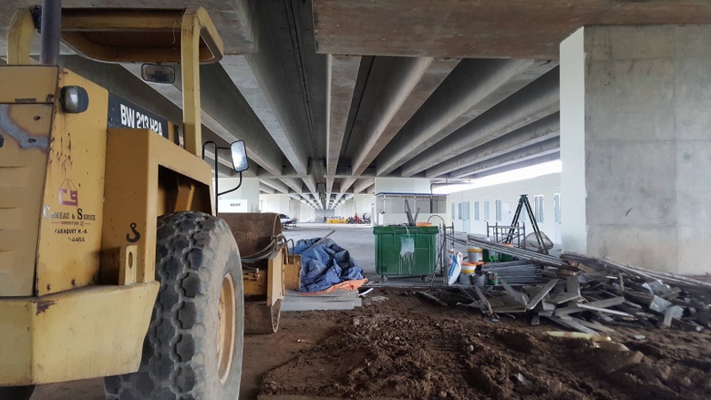 C&ocirc;ng tr&igrave;nh x&acirc;y dựng sai ph&eacute;p đang được ph&aacute; bỏ