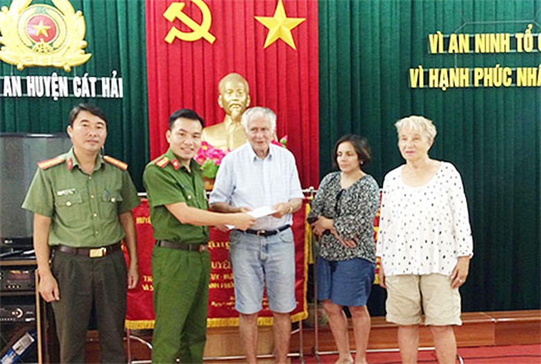 Gia đ&igrave;nh &ocirc;ng