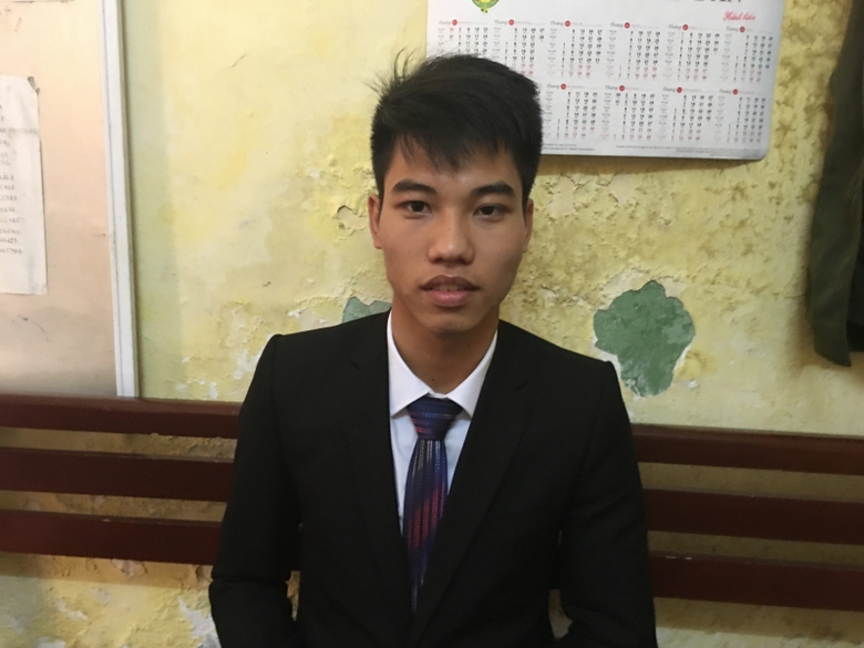 Trưởng nh&oacute;m Nguyễn Ho&agrave;ng Trung