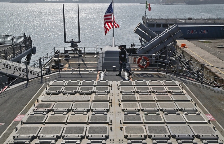 tau chien hai quan my