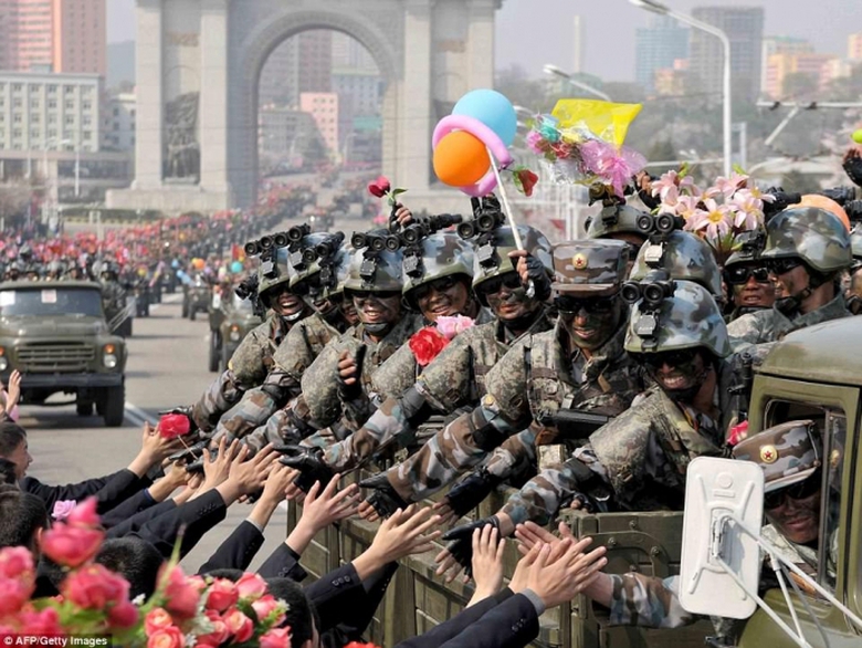 3F4FCAE100000578-4417914-image-m-16_1492419664175