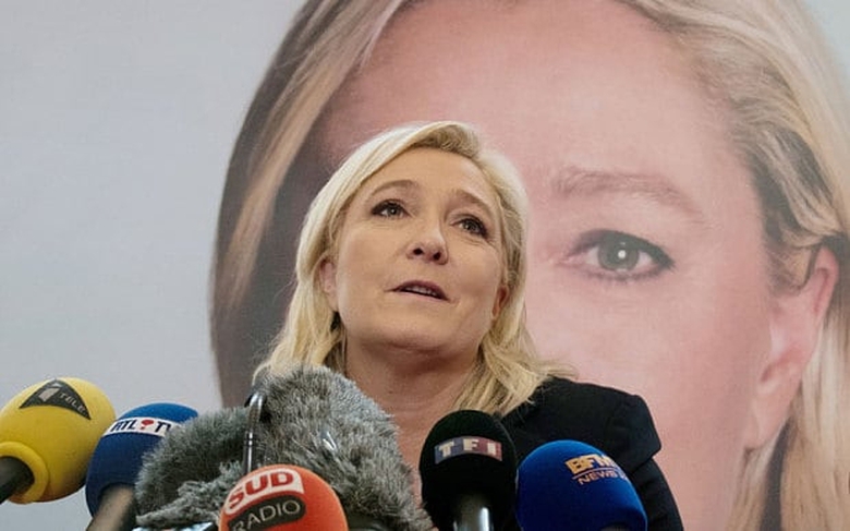 b&agrave; Marine Le Pen
