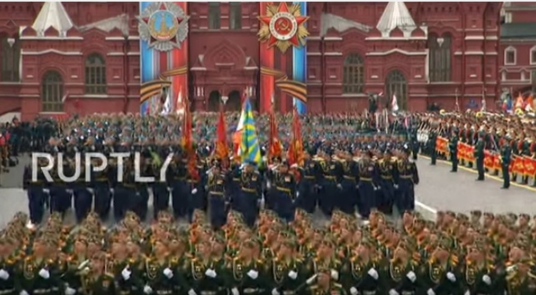 duyet binh mung ngay chien thang 3