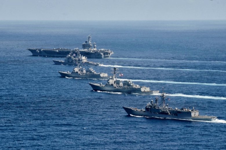 Nh&oacute;m t&agrave;u s&acirc;n bay tấn c&ocirc;ng USS Nimitz