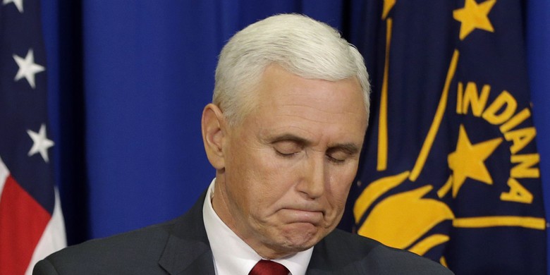 Ph&oacute; Tổng thống Mỹ Mike Pence 7