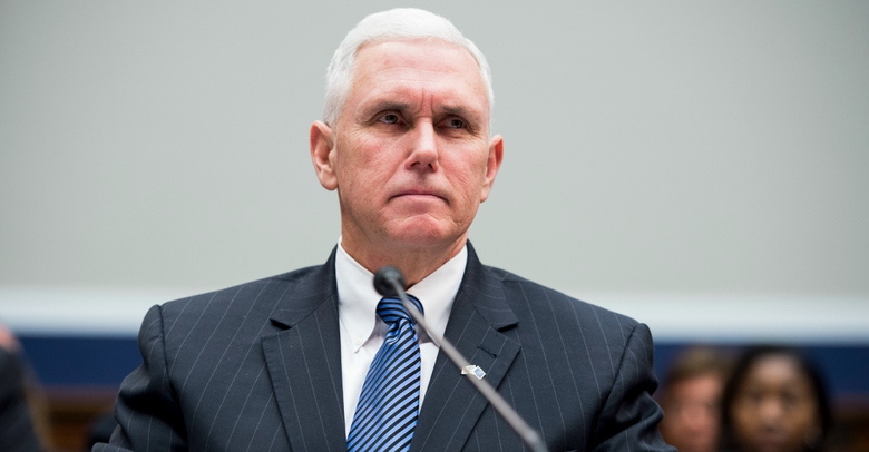 Ph&oacute; Tổng thống Mỹ Mike Pence 3