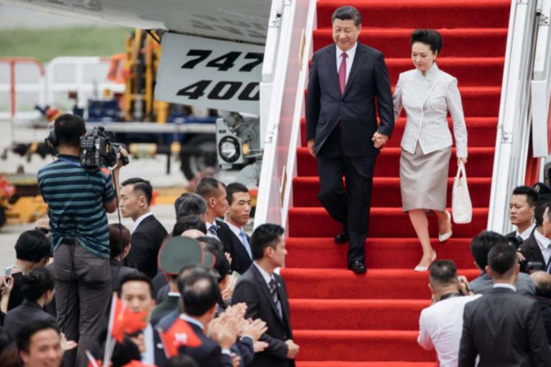 Tap_can_binh_hong_kong_4__GTYY (1)