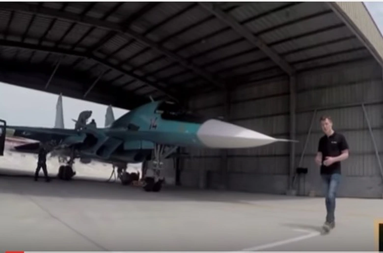 C&aacute;c m&aacute;y bay chiến đấu n&eacute;m bom của Kh&ocirc;ng qu&acirc;n Nga