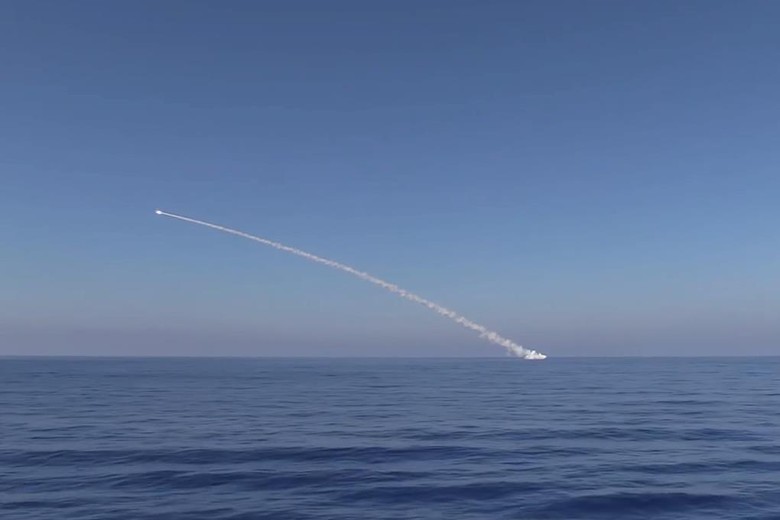 T&agrave;u ngầm Hải qu&acirc;n Nga tấn c&ocirc;ng IS ở Syria