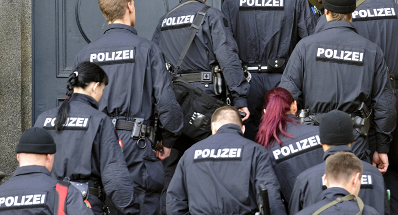 Cảnh s&aacute;t Đức - Ảnh minh họa