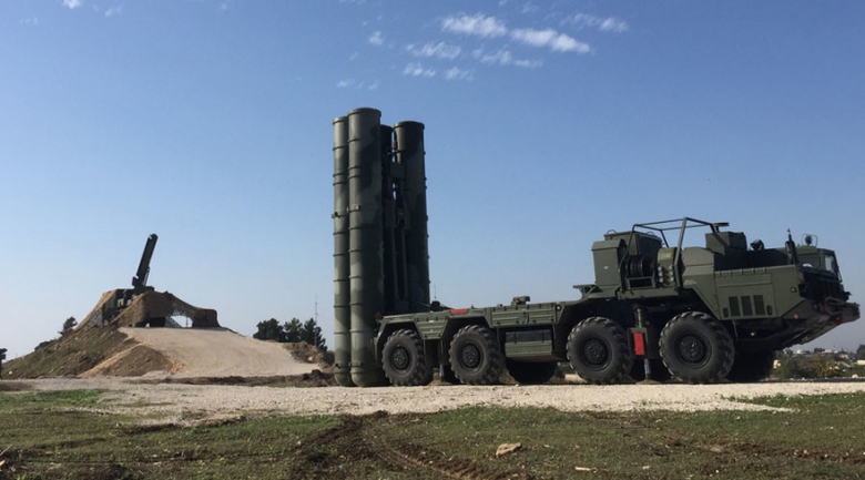 T&ecirc;n lửa S-400 do Nga chế tạo