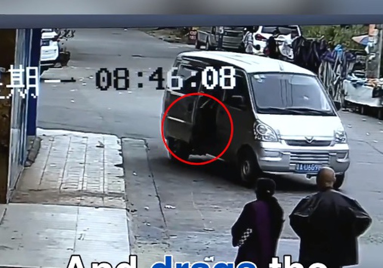 Chiếc xe của những t&ecirc;n cẩu tăch