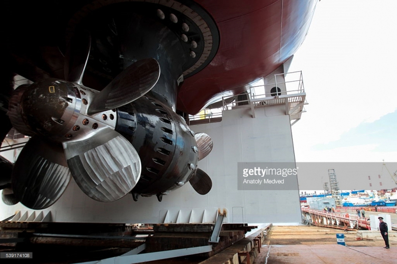 Ch&acirc;n vịt của t&agrave;u ph&aacute; băng Ilya Muromets