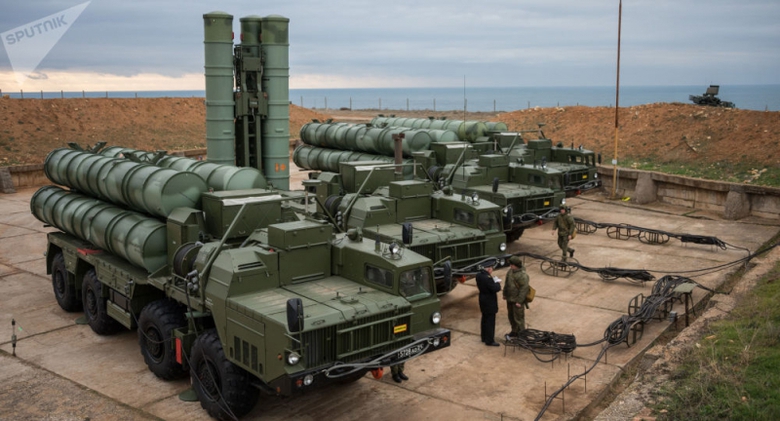 T&ecirc;n lửa S-400 do Nga chế tạo