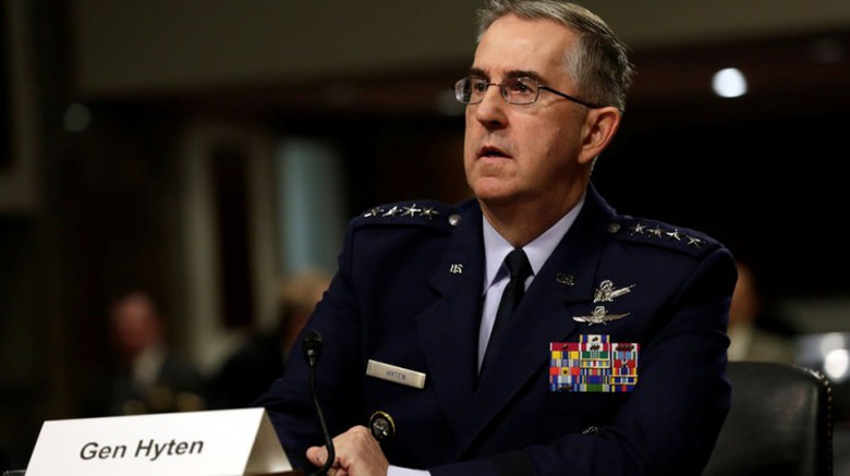 Tướng John Hayten