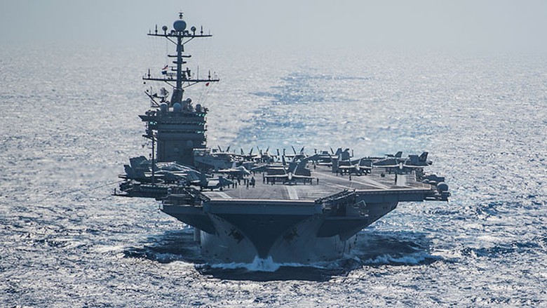 T&agrave;u s&acirc;n bay Harry Truman