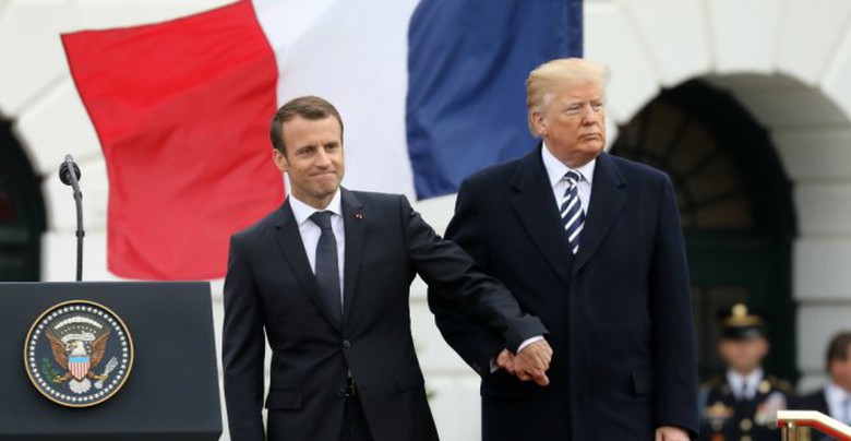 Tổng thống Ph&aacute;p v&agrave; Tổng thống Mỹ.