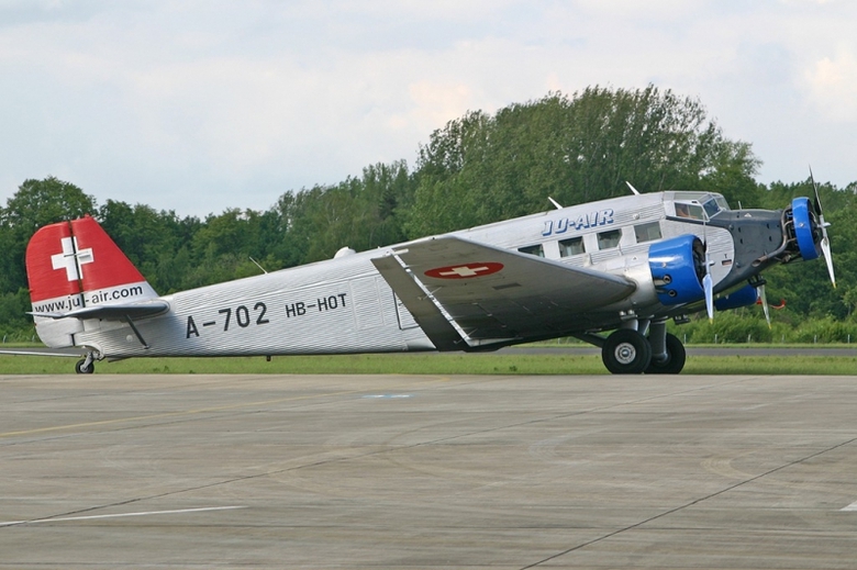 M&aacute;y bay  JU-52