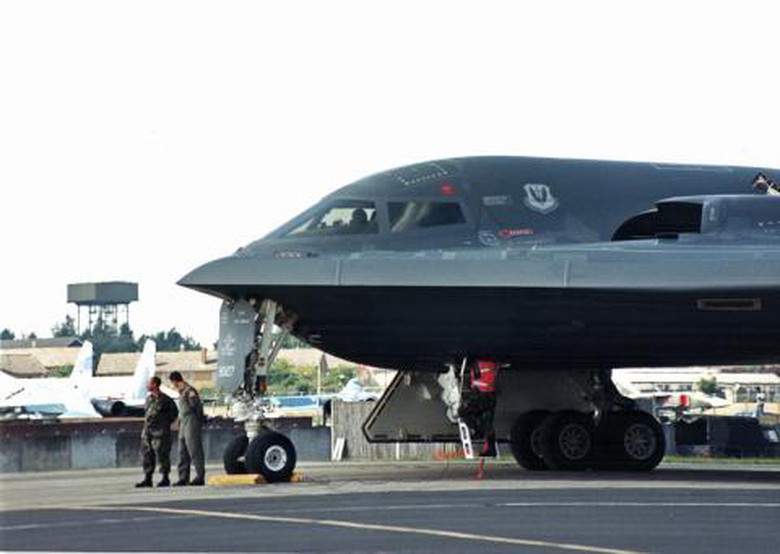 T&agrave;ng h&igrave;nh cơ chiến lược B2 của Mỹ