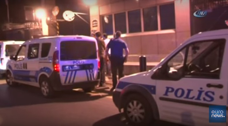 Hiện trường vụ bắn s&uacute;ng - ảnh Euro News