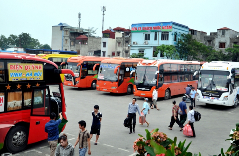 Khu vực bến, ph&ograve;ng chờ của Bến xe Nước Ngầm được b