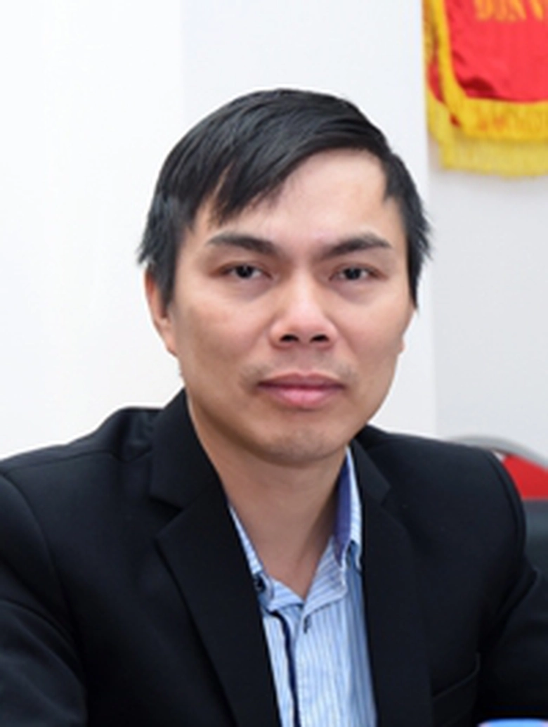 &Ocirc;ng T&ugrave;ng