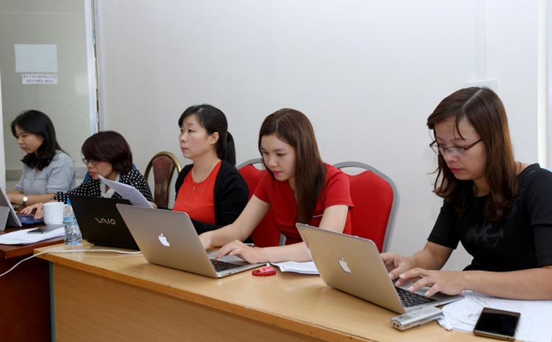 C&aacute;c bi&ecirc;n tập vi&ecirc;n B&aacute;o Giao th&ocirc;ng tập trung nhằm ch