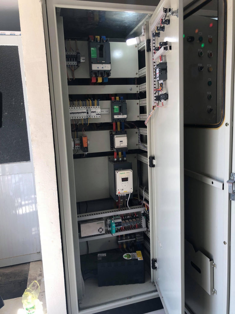 31817353_10209433275027264_621021781028765696_n