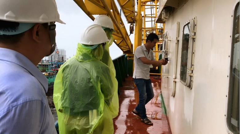 Kiểm tra sự cố hỏng m&aacute;y t&agrave;u 67 &ocirc;ng Li&ecirc;n