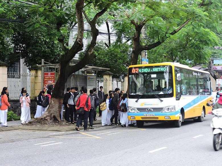 Xe bu&yacute;t Đ&agrave; Nẵng