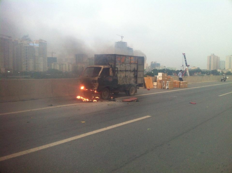 11210086_546352682169653_1394448402_n