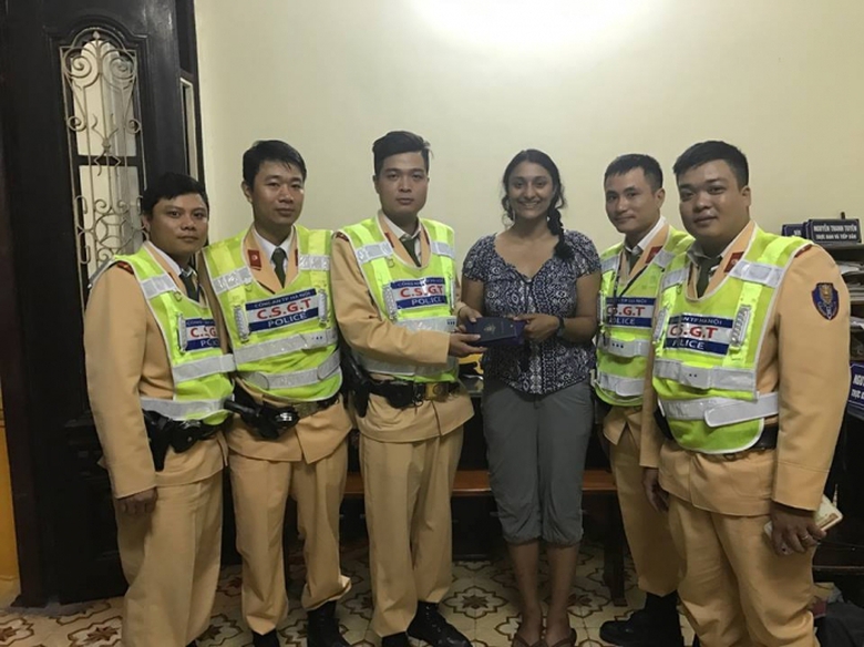 15129869_687386251425383_784377340_n