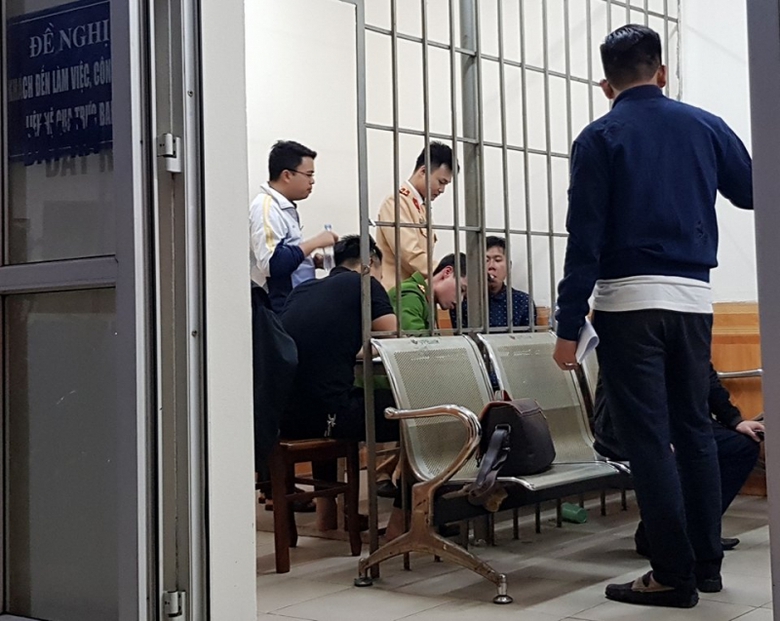 27394247_2076382315930542_1910488267_n