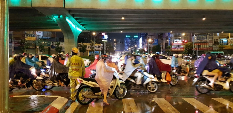 33621379_2140171502884956_2494098538263216128_n