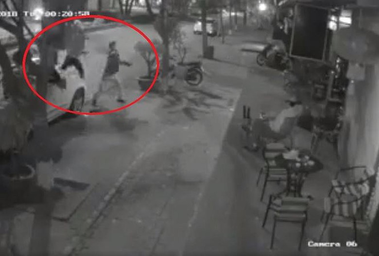 vu-nem-gach-da-quan-ca-phe-han-noi