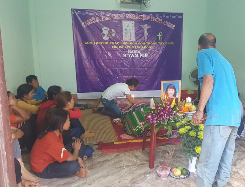 28943215_1574812329302829_590340913_o