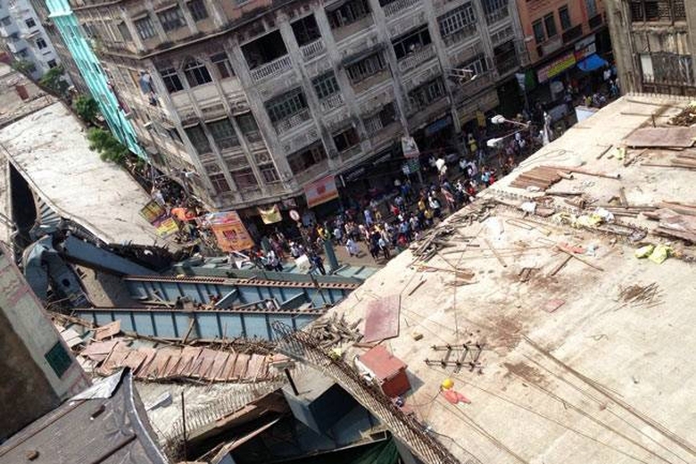 kolkata_bridge_collapse14_650_033116030449