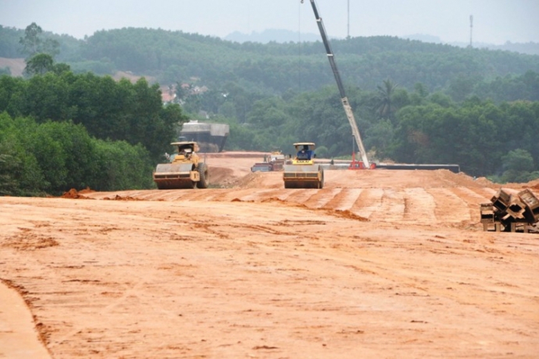 theo-doi-chat-tien-do-nha-thau-lason-tuy-loan-4