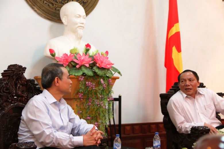 bo truong-lam-viẹc-quang-tri-2