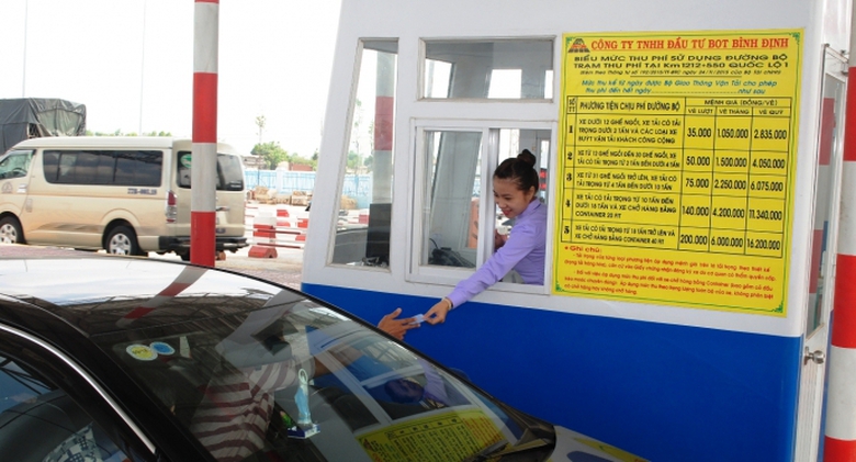 anh 1. thu phi BOT Nam Binh Dinh -Phu Yen