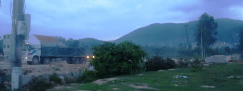 xe-coi-thung-cho-co-ngon-vuot-chot-CSGT=15