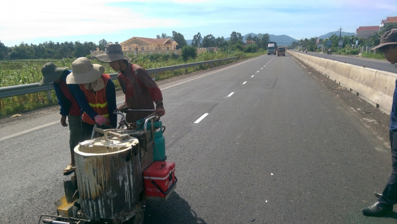 khac-phuc-mat-duong-BTN-Binh-Dinh-2