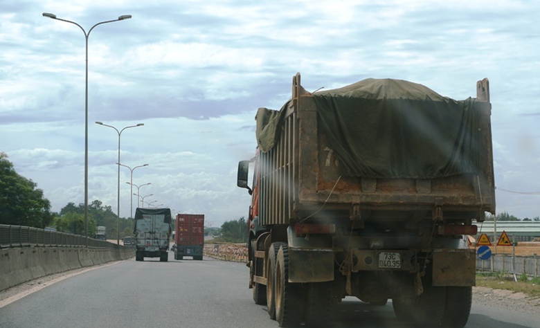 xe-qua-ta-quang-nam-14