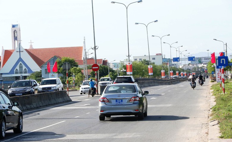 dong-bo-cua-ngo-tam-ky-2