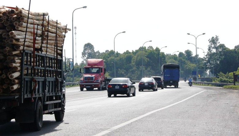 dong-bo-cua-ngo-tam-ky-5