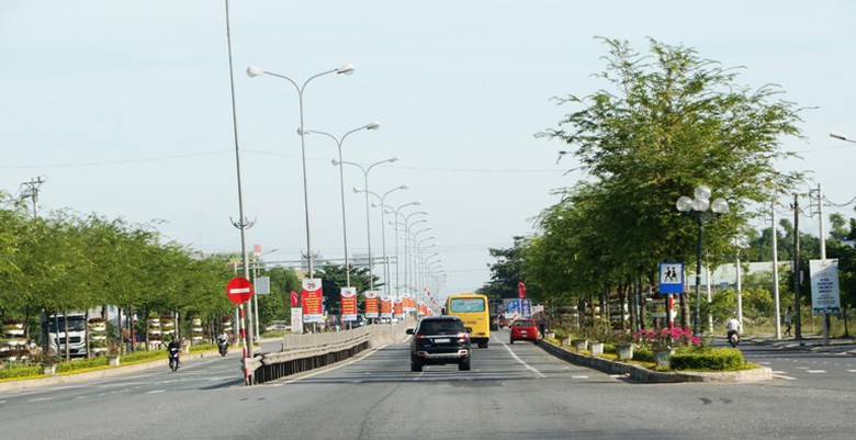 dong-bo-cua-ngo-tam-ky-12