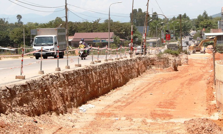 nut-giao-tuy-loan-vuong-GPMB-17